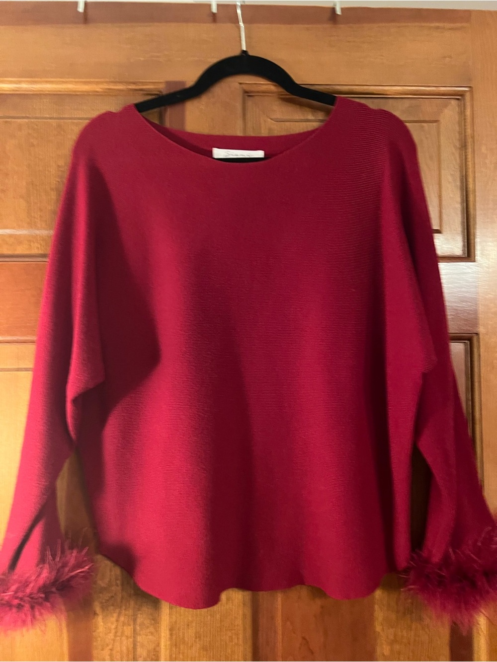 Sioni Burgundy Feather-Cuff Crewneck Sweater